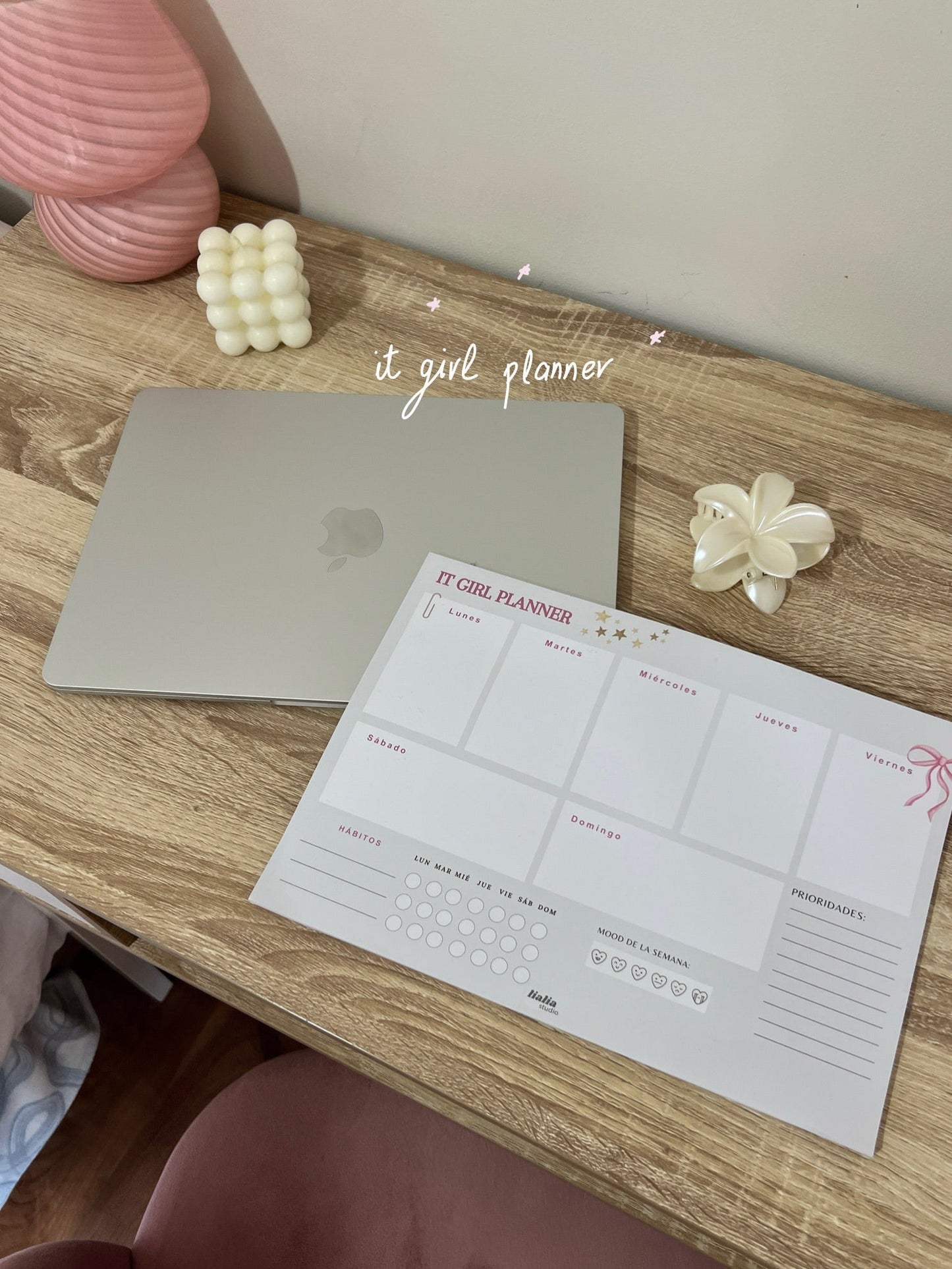 It girl planner