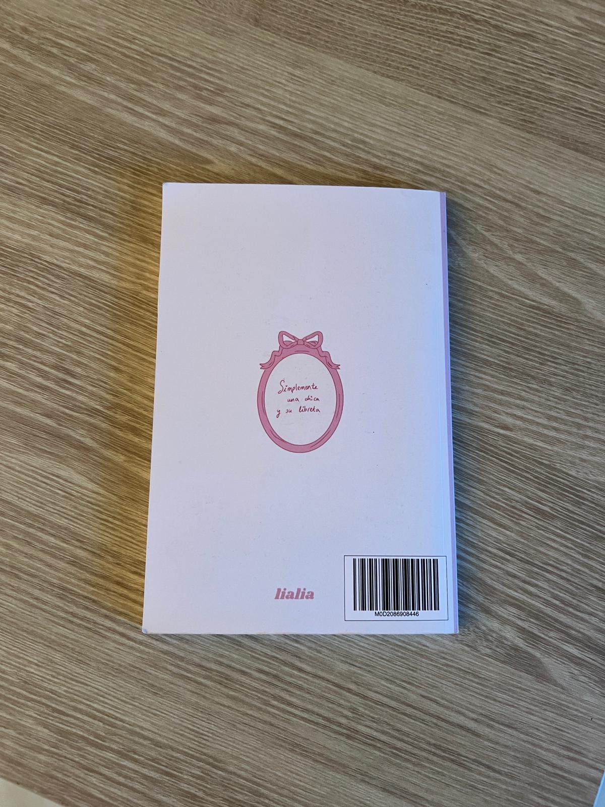 Libreta de notas con puntos